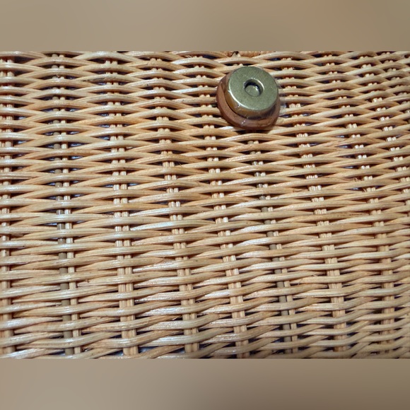 J. MCLAUGHLIN | Woven Straw Wicker Crossbody Bag in Tan with Chain Strap NWOT - Picture 6 of 9